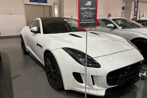Jaguar F-Type R supercharged